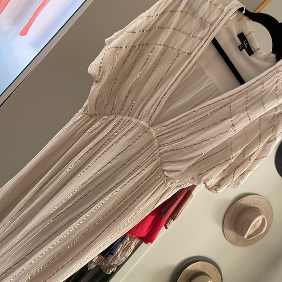 Goddess Vibes Ivory Gold Striped Dolman Sleeve Maxi Dress - Picture 9 of 12